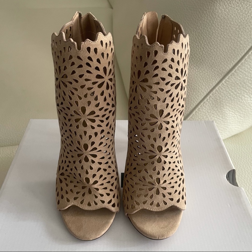 CLOSET SALE!!! - Super cute cream bootie heels!